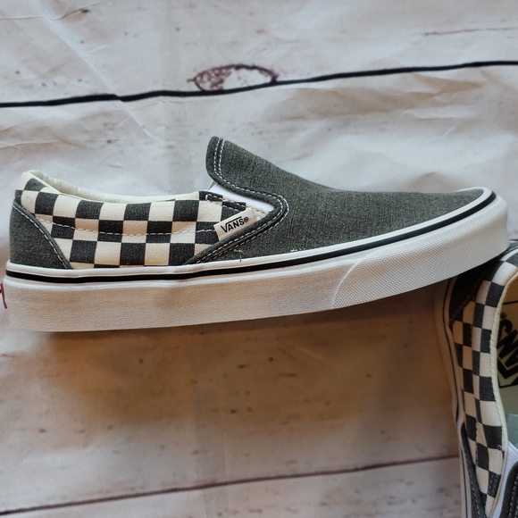 Vans Checkerboard Slip-on Shoes - Picture 4 of 8